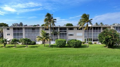 Beautifully updated 2-bedroom, 1-bathroom first-floor condo - photo 20