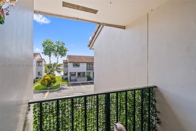Charming 2b/2.5ba townhouse-condo offering 1,020 sq ft of living - photo 33