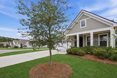 Built in 2021, this beautifully designed one-story home in Sun - photo 4