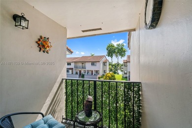 Charming 2b/2.5ba townhouse-condo offering 1,020 sq ft of living - photo 34