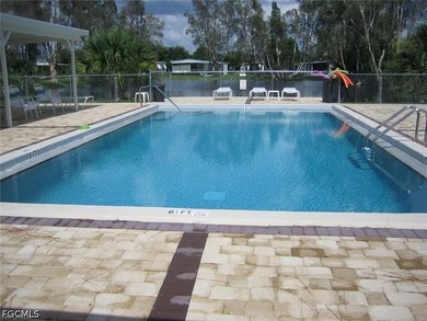 1300+ sq ft of air-conditioned living space in this beautifully - photo 38