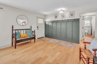 **Beautifully Renovated 5-Bedroom Home in Somerset, KY - Minutes - photo 10