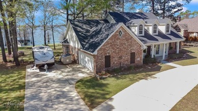 Lake Home For Sale in Shreveport, Louisiana