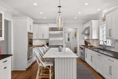Ideally situated for an easy walk to Osterville Village and - photo 15
