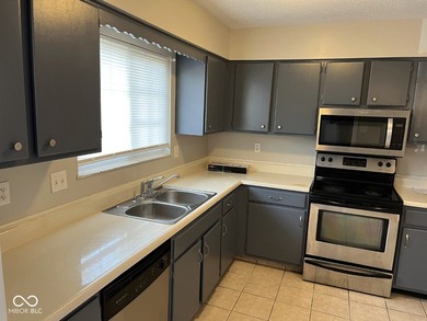 Welcome to Park Hoover Condominiums! Tucked away on the serene - photo 6