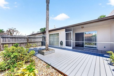 Very desirable, quaint, Beachside Location! One story Townhome - photo 23