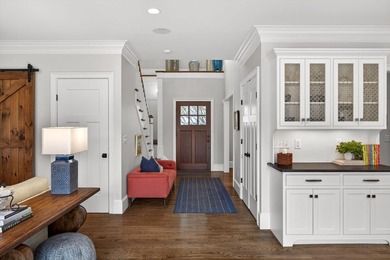 Ideally situated for an easy walk to Osterville Village and - photo 25