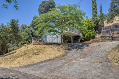 Lake Home For Sale in Clearlake Oaks, California