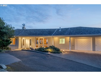 Yaquina River Home For Sale in Newport Oregon