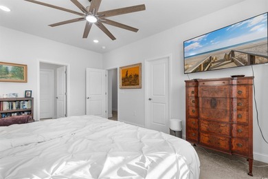 Beautiful 4-bedroom, 3.5-bath townhome located in the highly - photo 17