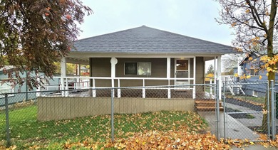 Upper Klamath Lake Home For Sale in Klamath Falls Oregon