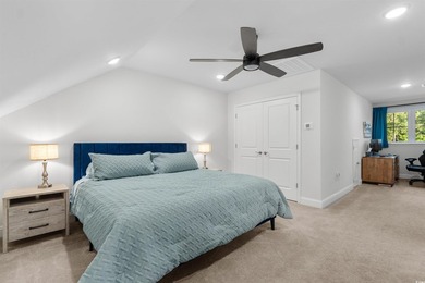 Beautiful 4-bedroom, 3.5-bath townhome located in the highly - photo 34
