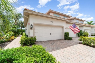 (private lake, pond, creek) Townhome/Townhouse For Sale in Fort Myers Florida