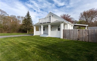 Discover the perfect blend of privacy and comfort in this - photo 2