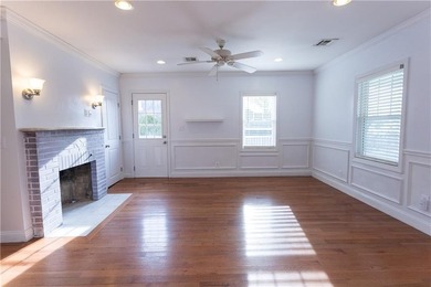 Discover the perfect blend of privacy and comfort in this - photo 7