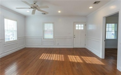 Discover the perfect blend of privacy and comfort in this - photo 9