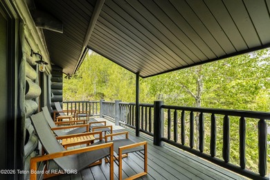 Exceptional 558-acre Wyoming ranch offering a rare combination - photo 18