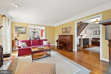 Rarely available 5BR/4.5BA Colonial offering five bedrooms on - photo 24