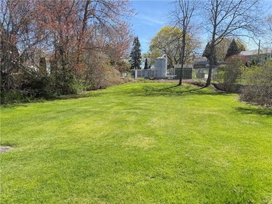 Enjoy coastal living with access to Nannaquaket Pond through - photo 9