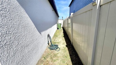 Short Sale. - PRICED TO SELL! Welcome to this 2022-built - photo 32