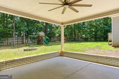 Welcome home to this beautifully renovated 3-bedroom, 2-bathroom - photo 34