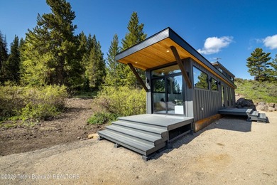 Exceptional 558-acre Wyoming ranch offering a rare combination - photo 48