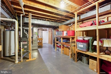 Rarely available 5BR/4.5BA Colonial offering five bedrooms on - photo 49