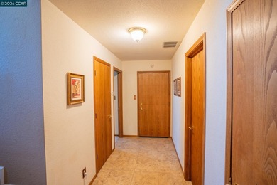 Enjoy the perfect combination of comfort and style in this - photo 11