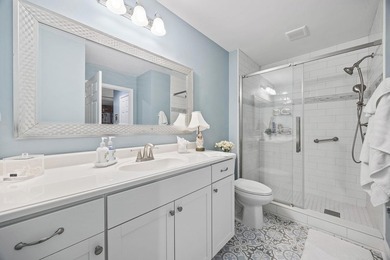 This beautifully updated, ground-floor 3-bedroom, 2-bath condo - photo 13