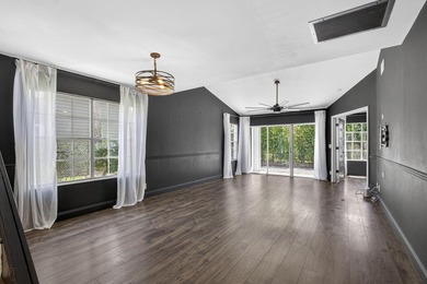 Spacious townhouse with Brand New Roof, newer plumbing, and new - photo 13