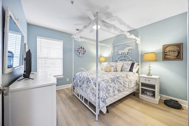 This beautifully updated, ground-floor 3-bedroom, 2-bath condo - photo 14