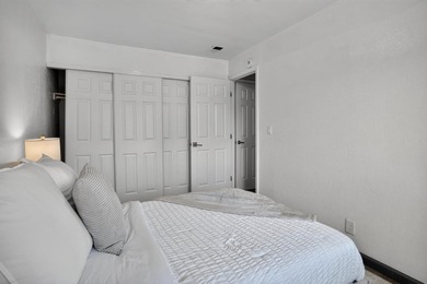 Beautifully townhouse located in the desirable 95121 area - photo 15