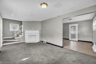 Welcome home to this beautifully updated and move-in ready - photo 6