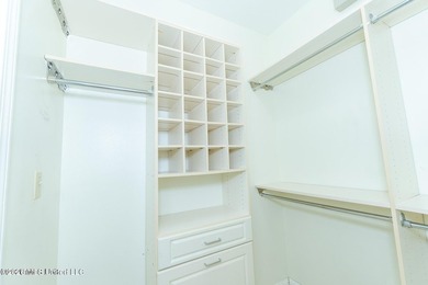LUXURY ESTATE situated on 1.3+/- acres, offering PRIVACY - photo 18