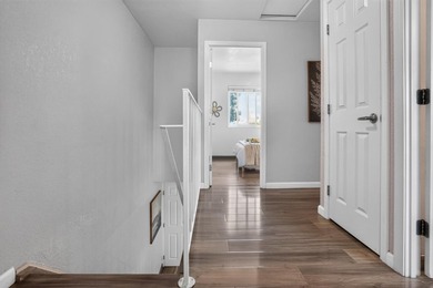 Beautifully townhouse located in the desirable 95121 area - photo 21