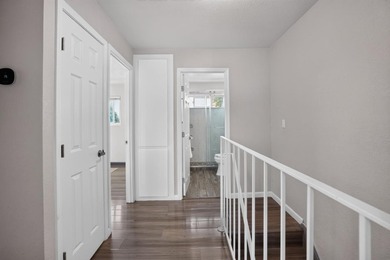 Beautifully townhouse located in the desirable 95121 area - photo 24