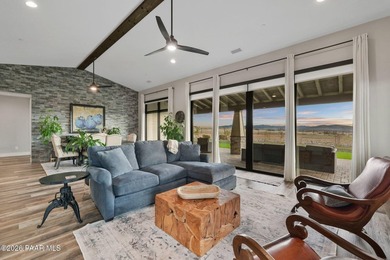 Behold the pinnacle of high-desert living in this 3,178 sq-ft - photo 25