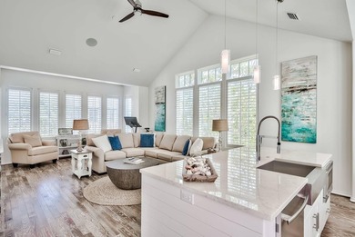The Harper Cottage & Carriage House in Rosemary Beach evokes the - photo 28