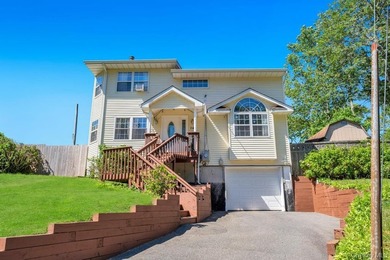 Welcome to 14 Cherry Rd. Must see this beautiful and lovingly - photo 6