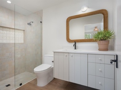 In the heart of Winter Park, 1150 Via Salerno is a newly - photo 42