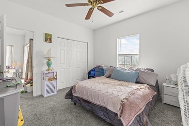 Welcome to this beautiful 2-bedroom, 2-bathroom top-floor end - photo 10