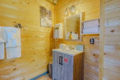 Awesome TRUE LOG cabin in Chalet Village-NEW in 2021, turn-key - photo 10