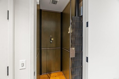 Amazing Riverbend condo custom designed by the renowned Noland - photo 10