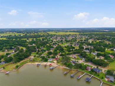 Enjoy peaceful living near beautiful Cedar Creek Lake in this - photo 32