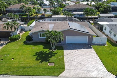 Caloosahatchee River Home For Sale in Cape Coral Florida