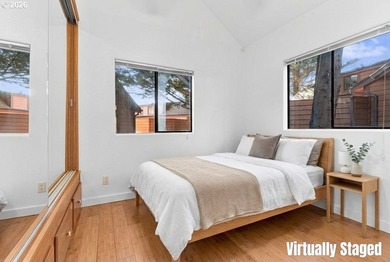 Updated coastal cottage in the sought-after Chetco River Resort - photo 8