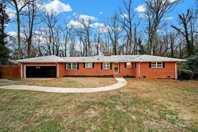 Lake Home Sale Pending in Charlotte, North Carolina