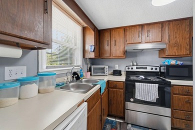 Welcome to Carolina Pine, where comfort, simplicity, and - photo 7