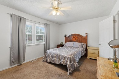 Welcome to Carolina Pine, where comfort, simplicity, and - photo 10