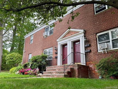 Grassy Sprain Lake  Home Sale Pending in Yonkers New York